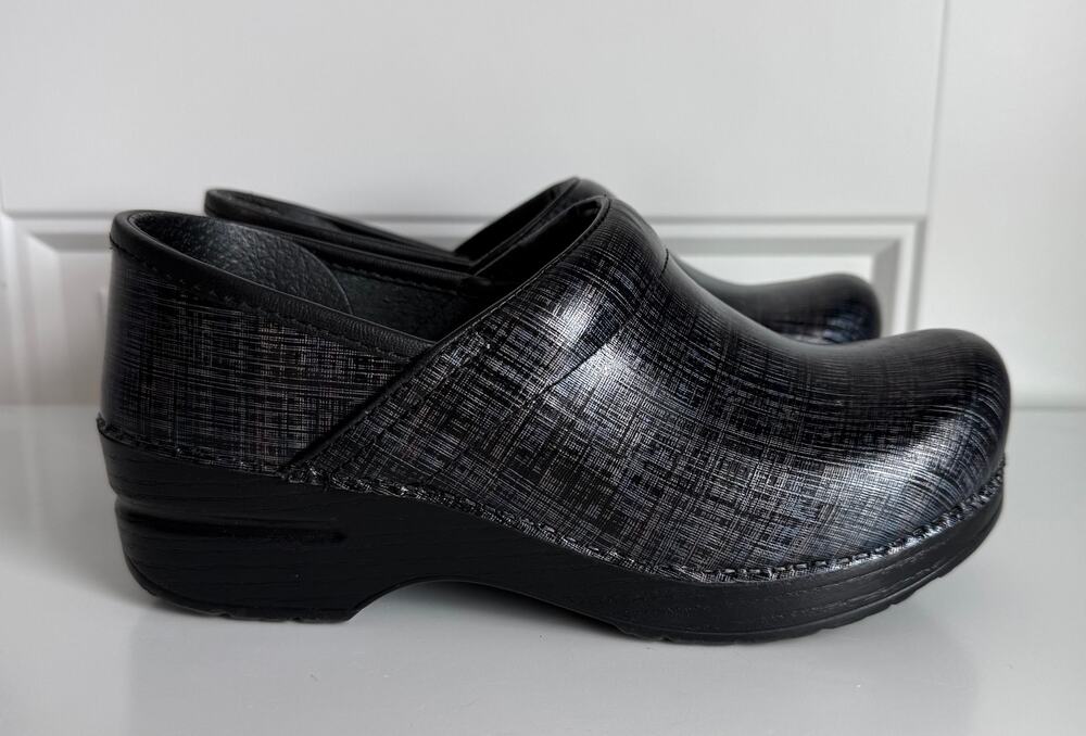Dansko Linen Clogs - Size 36 - Like New